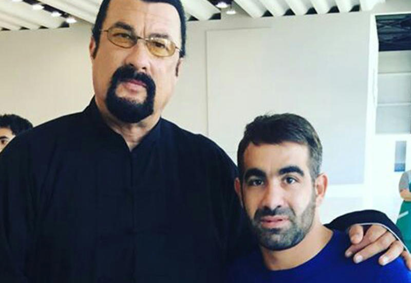 Stiven Siqal Bakıda Rafael Ağayevi axtarırmış
