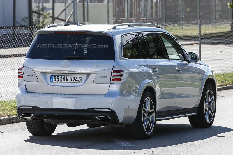 Флагманский внедорожник Mercedes-Benz засветился перед камерами