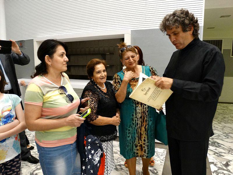 Фортепианная феерия на сцене Международного центра мугама