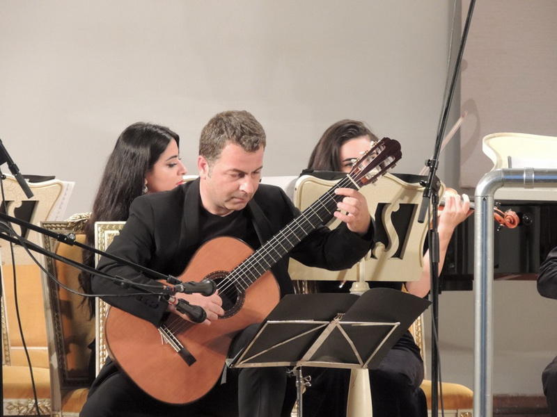 Концерт с сюрпризами в бакинской Филармонии