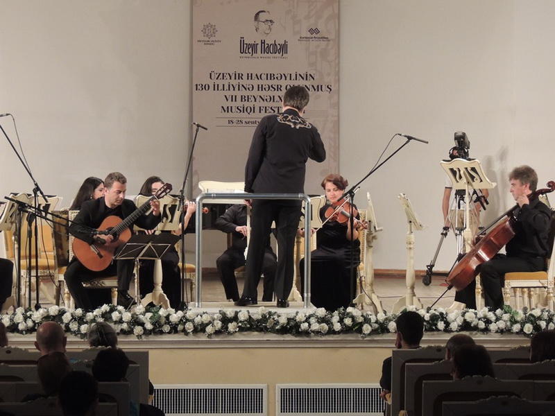 Концерт с сюрпризами в бакинской Филармонии