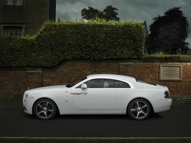Rolls-Royce посвятил автомобиль регбистам