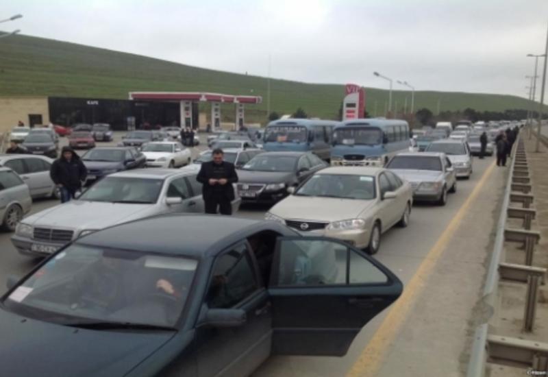 Rayon maşını olanlar Bakıya gəlməyin "yolunu tapdı"