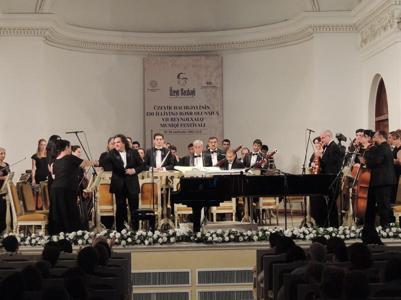 Последние аккорды фестиваля Узеира Гаджибейли в Филармонии