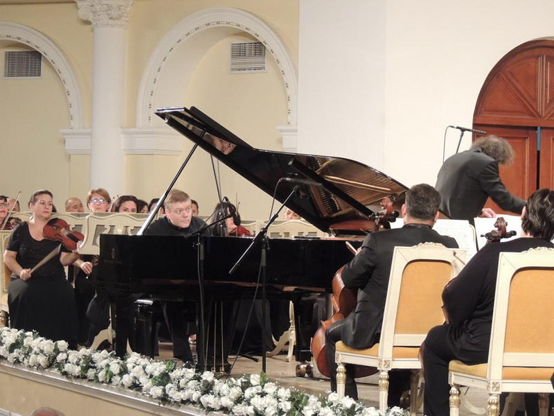 Последние аккорды фестиваля Узеира Гаджибейли в Филармонии