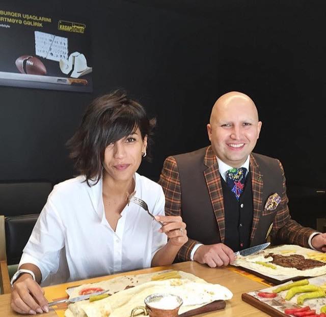 Röya Hacı Nuranla yeməyə getdi