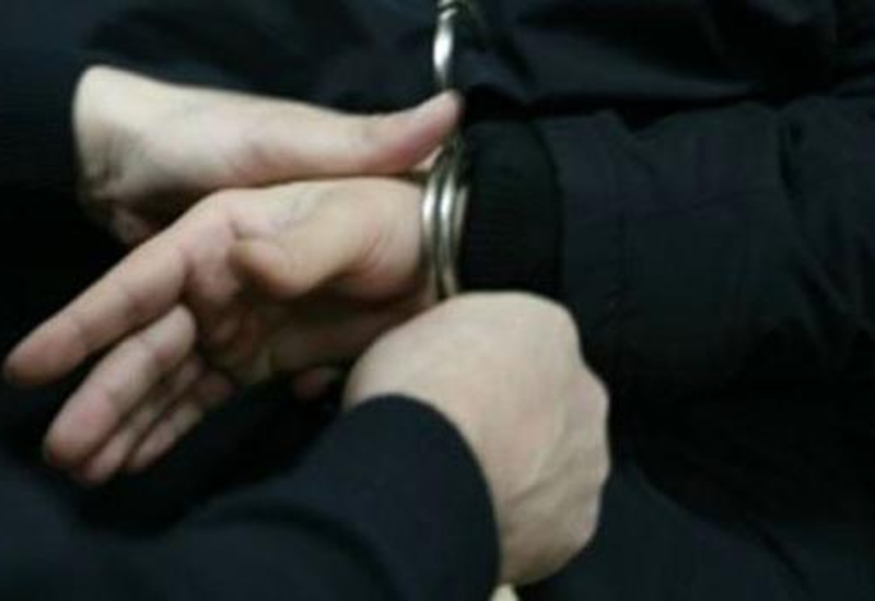 Əxlaqsızlıq “yuvası”ndan 5 min istəyən “jurnalistlərə” hökm oxundu