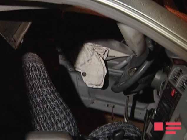 В Баку Mercedes врезался в заправку, есть погибший