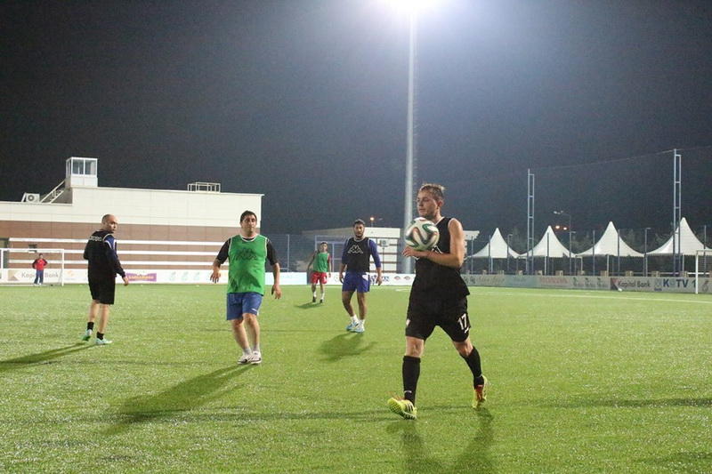 ФК "Зиря" провел праздничный футбольный вечер с журналистами