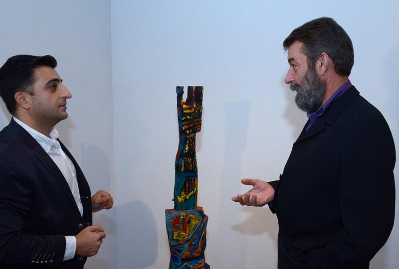 В YAY Gallery открылась выставка известного художника Гусейна Хагверди "Преломление"