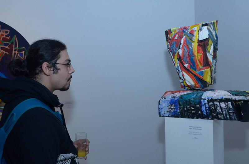 В YAY Gallery открылась выставка известного художника Гусейна Хагверди "Преломление"