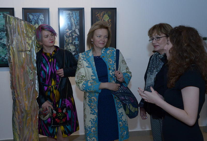 В YAY Gallery открылась выставка известного художника Гусейна Хагверди "Преломление"
