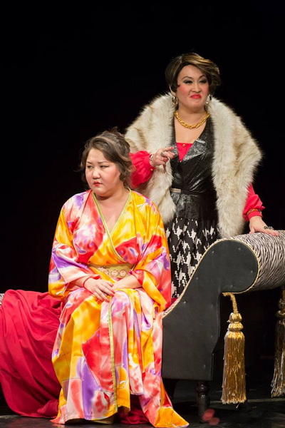 "Любящая женщина" в Баку