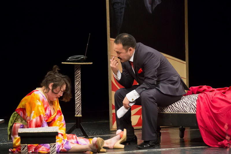 "Любящая женщина" в Баку