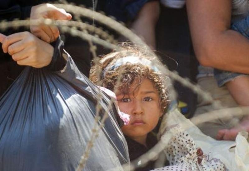 Yunanıstanda miqrantların sayı 32 minə çatdı