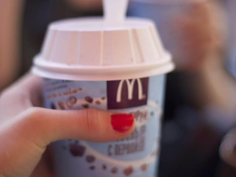 Вот почему ложки от макфлури в McDonald’s такой формы