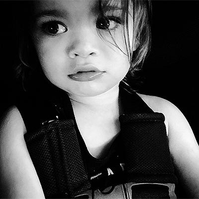 Меган Фокс впервые показала всем своего сына