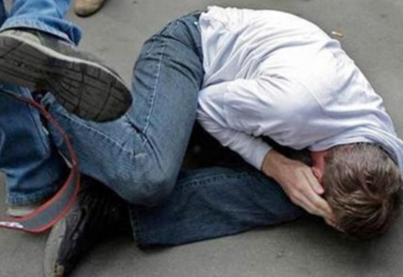 Gəncə sakini qonşusunun qabırğalarını sındırdı