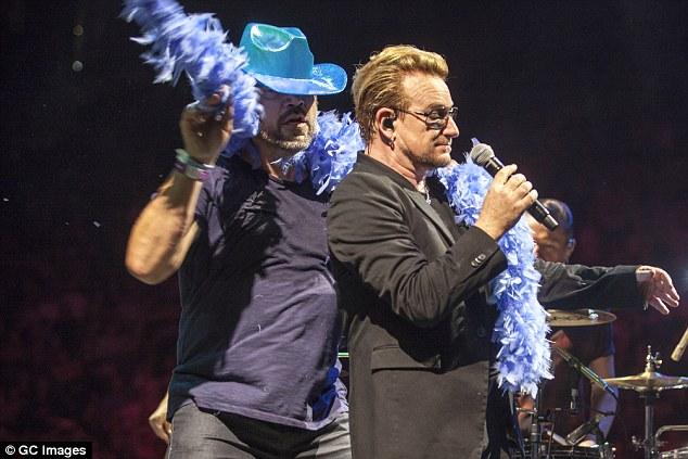 Пенелопа Крус с мужем устроили шоу на концерте U2