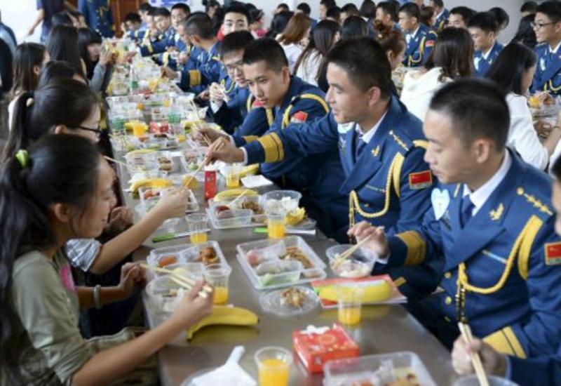 Беднякам предложили делиться женами