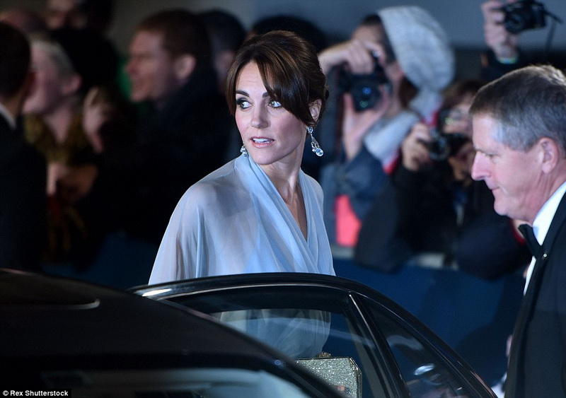 Королевская семья Британии на премьере "007: Спектр"