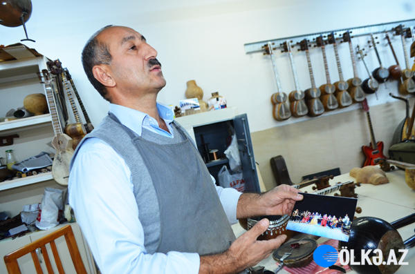 Tısbağadan kamança düzəldən ustanın emalatxanasından