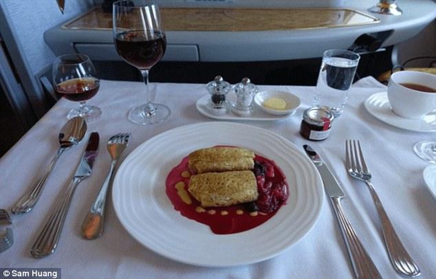 Парень побывал в 12 городах мира всего за $300 и вот в чем секрет