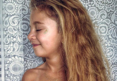 Девочка с сердцем снаружи поражает врачей <span class="color_red">- ФОТО</span>