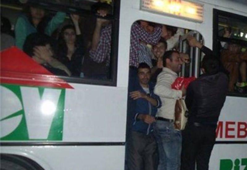 Avtobuslardakı sıxlıqdan bezən sərnişinlərin