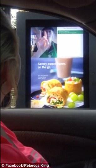 Видео с сотрудницей Starbucks набрало 9 млн. просмотров