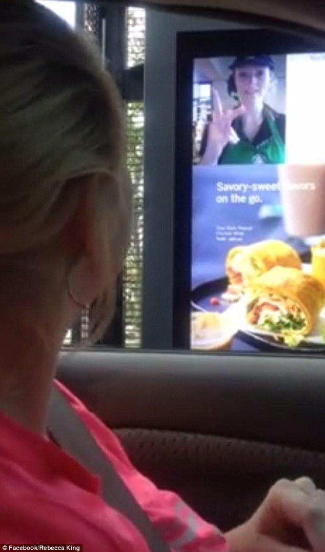 Видео с сотрудницей Starbucks набрало 9 млн. просмотров