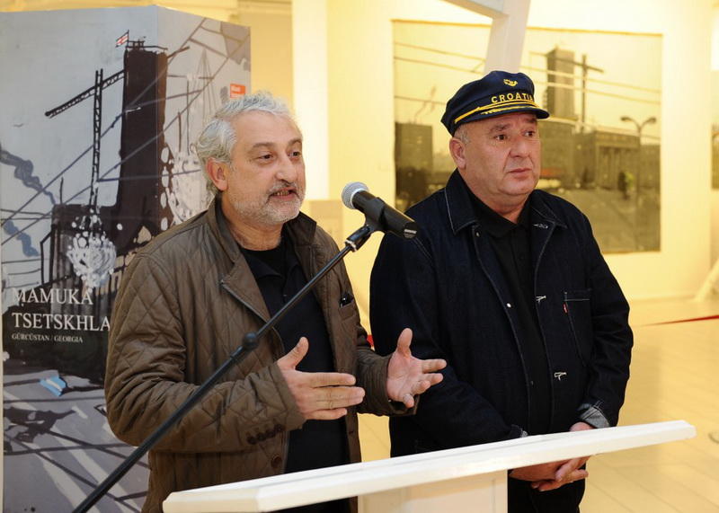 В Баку проходит выставка известного грузинского художника