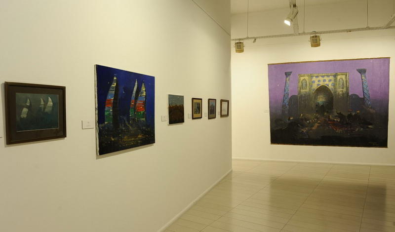 В Баку проходит выставка известного грузинского художника