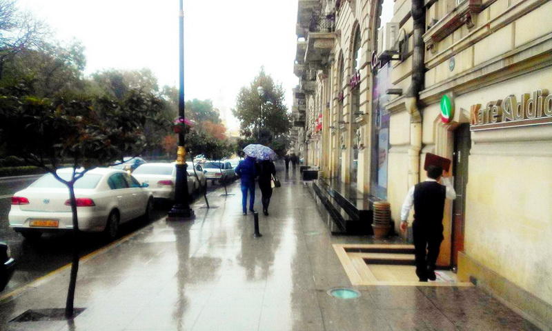 Невероятная красота Баку в дождливый день