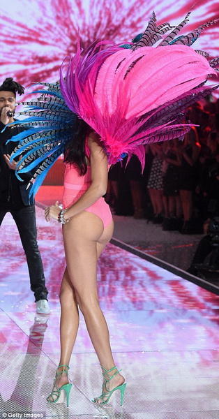 "Ангелы" Victoria's Secret показались во всей красе