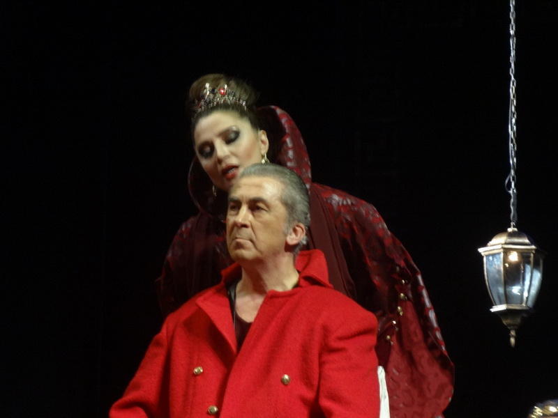 В Баку сожгли одно из семи чудес света