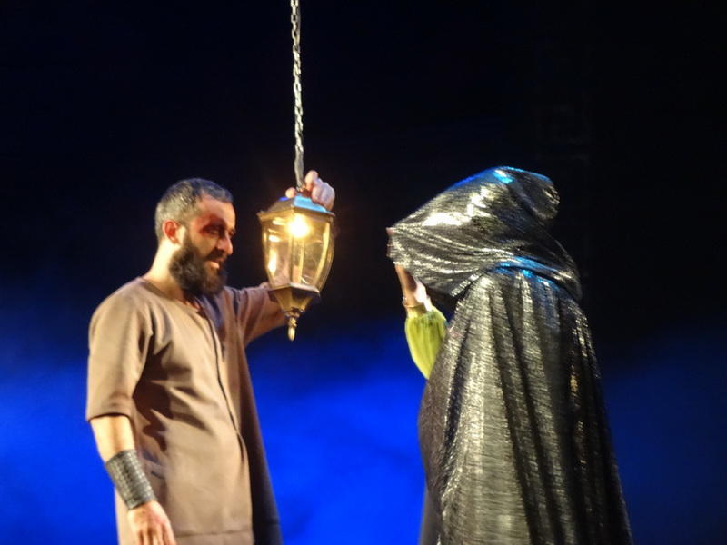 В Баку сожгли одно из семи чудес света