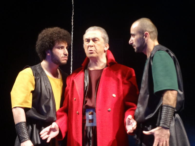 В Баку сожгли одно из семи чудес света