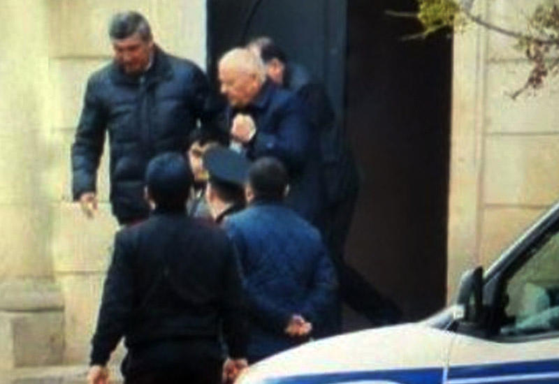Akif Çovdarovu kim müdafiə edəcək?