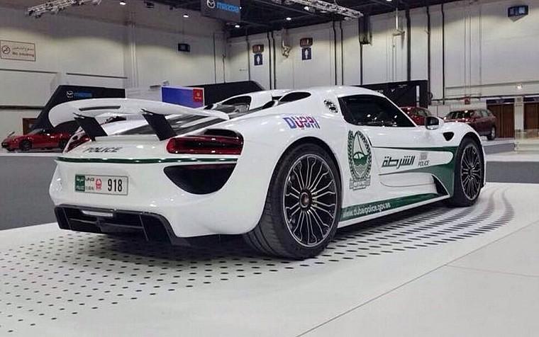 Этим роскошным авто дубайской полиции завидует весь мир