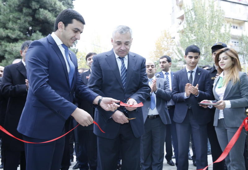 “DəmirBank” daha bir filialının yeni təmir olunmuş ofisinin açılış mərasimini keçirib