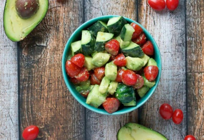 Вот почему нельзя смешивать в салате огурцы и помидоры