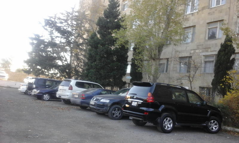 Пациентам этой больницы придется подождать