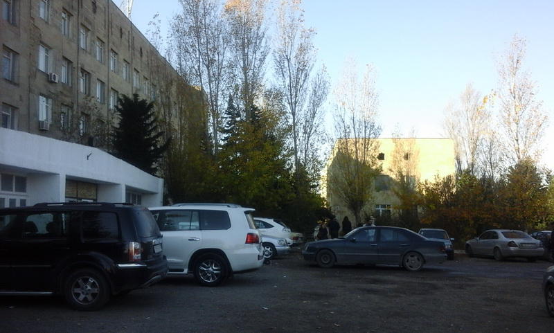 Пациентам этой больницы придется подождать