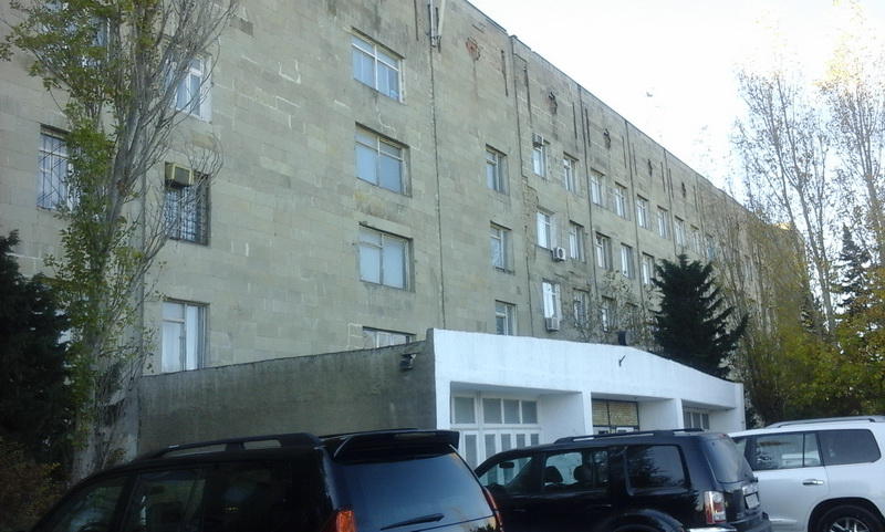 Пациентам этой больницы придется подождать