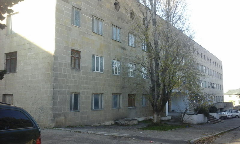 Пациентам этой больницы придется подождать