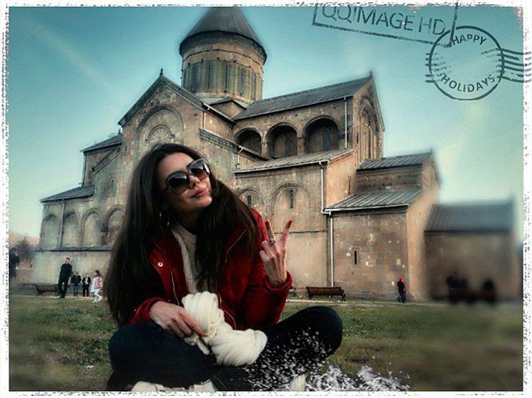 Оксана Расулова сбежала в Грузию