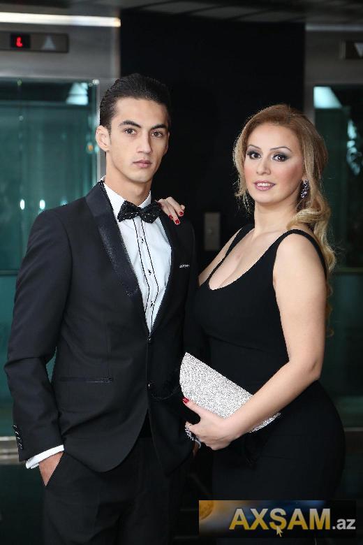 Roza Zərgərlinin oğlu və qızı ilə yeni