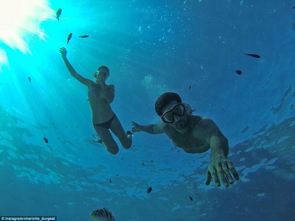 Пара стала знаменита и богата благодаря своим путешествиям