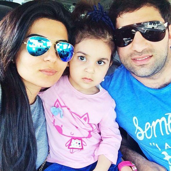 Kamil qızı və həyat yoldaşını belə təbrik etdi